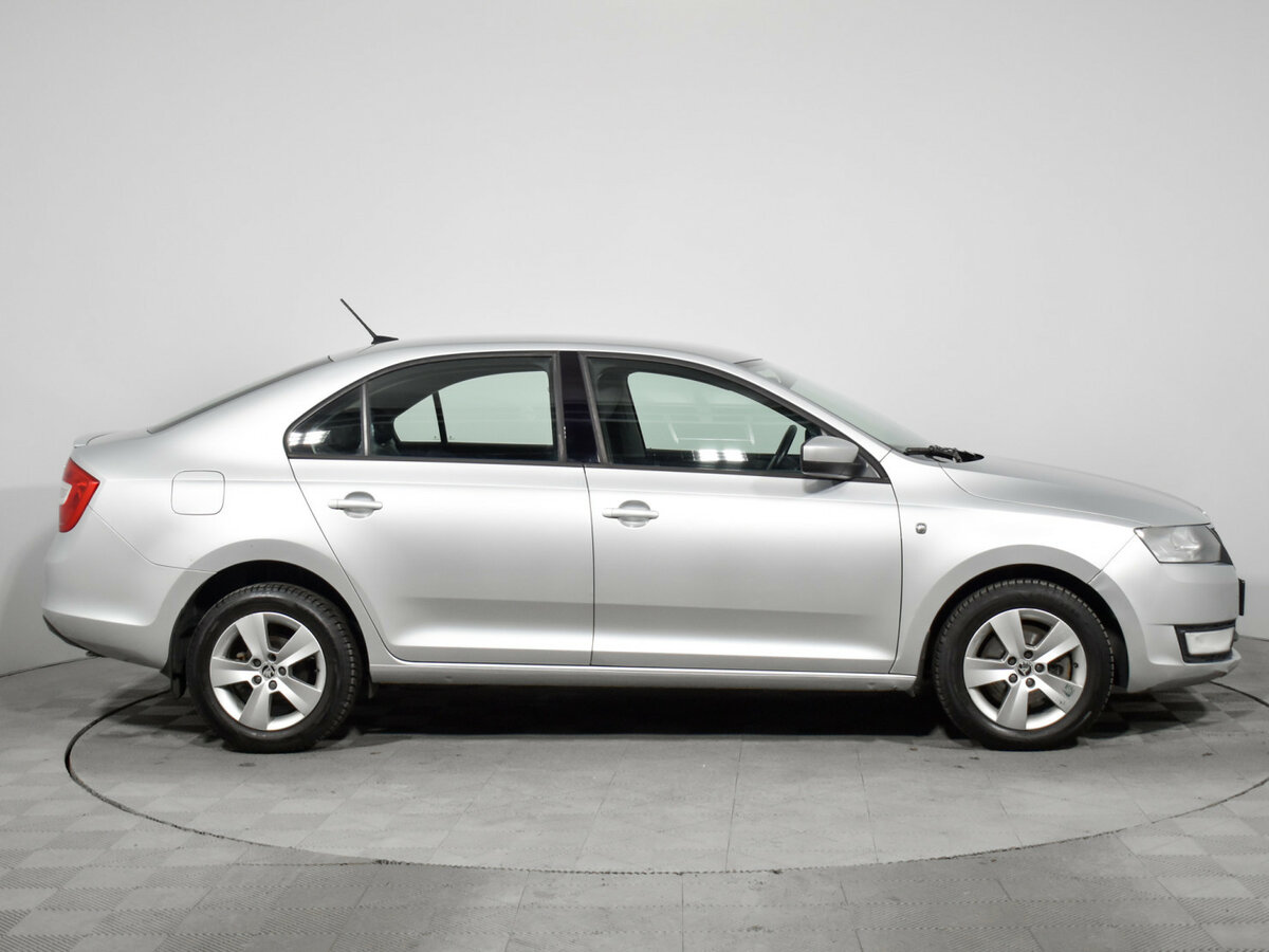 Шкода Рапид б/у, 2017, Роботизированная. Фото: #3