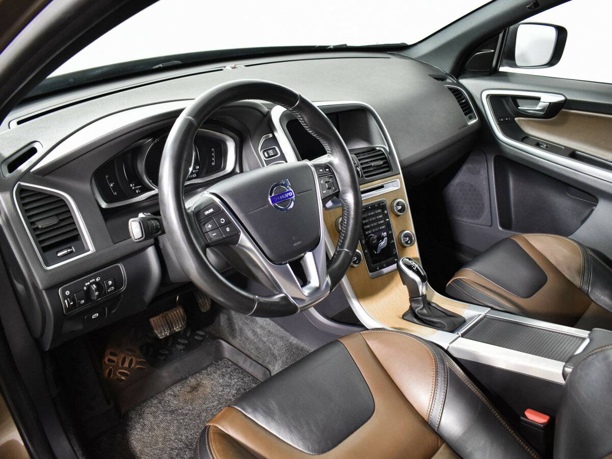 Вольво ИксЦ60 б/у, 2017, Автоматическая. Фото: #7