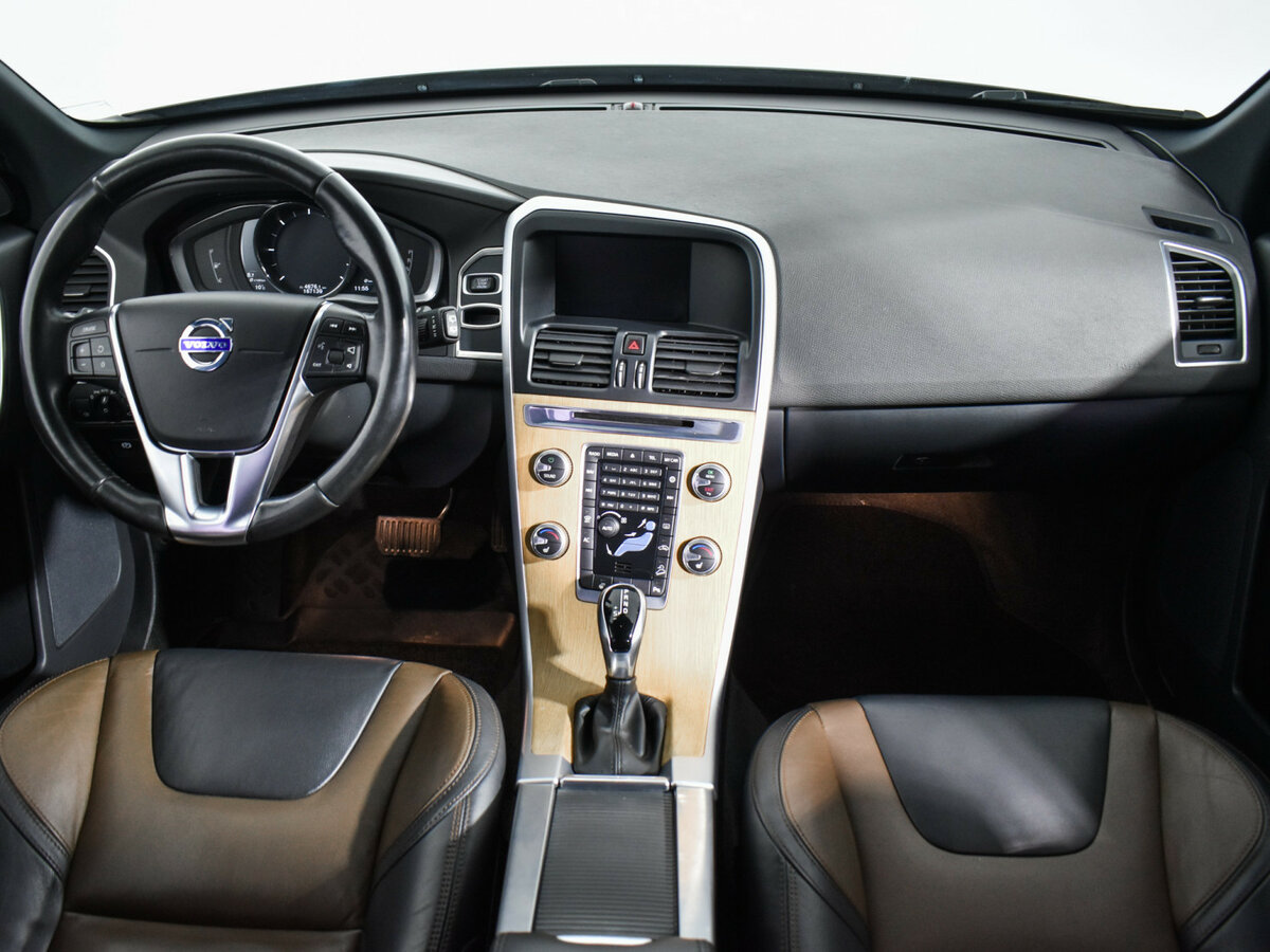 Вольво ИксЦ60 б/у, 2017, Автоматическая. Фото: #11